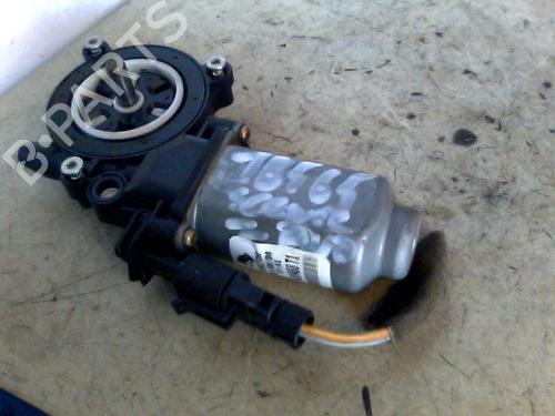 Fensterheber rechts vorne für RENAULT MEGANE Scenic (JA0/1_) 1.9 dTi (JA0N) (98 hp) 31713551