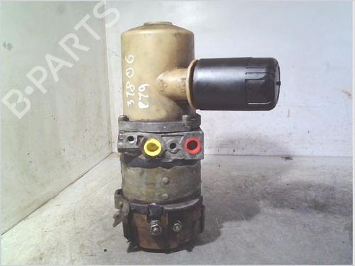 Used Steering pump Steering pump RENAULT 19 II Chamade (L53_) 1.9 D (92 hp) 34002472 34002472