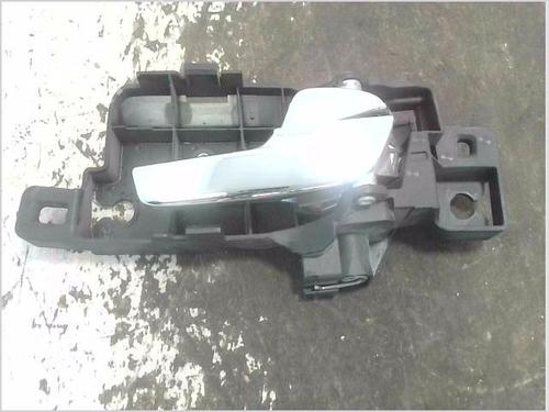 Used Rear right interior door handle Rear right interior door handle FORD S-MAX (WA6) 2.0 (145 hp) 40047280 40047280
