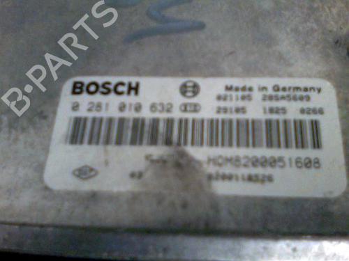 Used Engine control unit (ECU) RENAULT TRAFIC II Van (FL) 1.9 dCi 100 (FL0C) (101 hp) 26085317