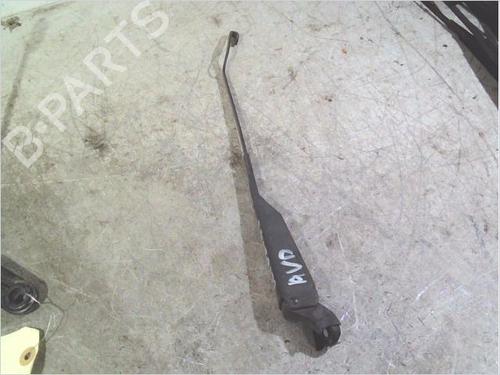 Used Front windshield wiper arm Front windshield wiper arm RENAULT CLIO I (B/C57_, 5/357_) 1.2 (B/C/S57A, B/C57S, 5/357F, 5/357J, 5/357L, 5/357R) (58 hp) 33434070 33434070