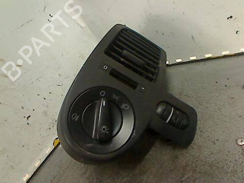Used Headlight switch VW POLO (6N2) 1.9 SDI (64 hp) 26060777