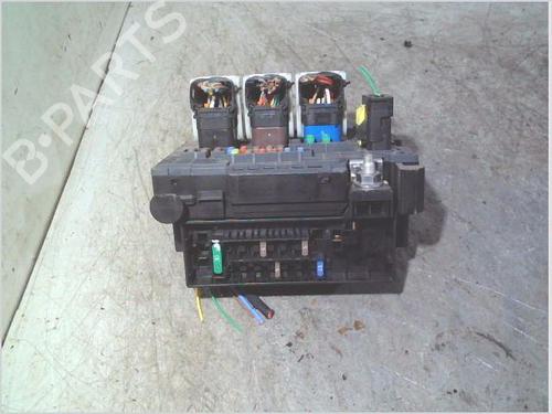 Fuse box PEUGEOT 308 II (LB_, LP_, LW_, LH_, L3_) 2.0 BlueHDi 150 | BP29419592E1 
