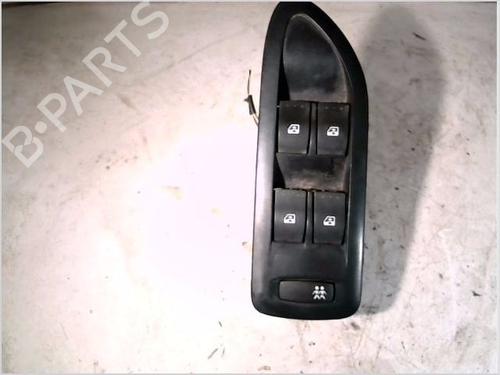 Used Switch RENAULT LAGUNA II (BG0/1_) 1.9 dCi (BG08, BG0G) (120 hp) 26108952
