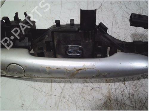 Front left exterior door handle RENAULT GRAND SCÉNIC II (JM0/1_) 1.9 dCi (JM0G, JM12, JM1G, JM2C) | BP26112236C128 