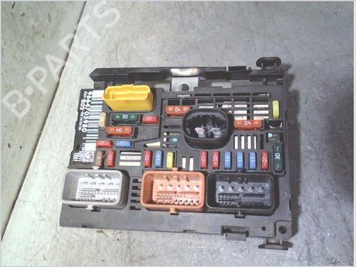 Used Fuse box Fuse box PEUGEOT 407 (6D_) 1.6 HDi 110 (6D9HZC, 6D9HYC) (109 hp) 39931647 39931647