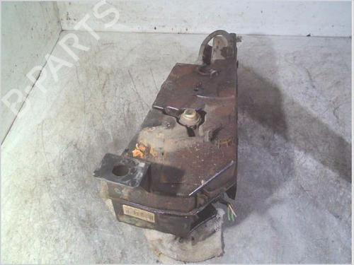 Used AdBlue tank PEUGEOT 5008 (0U_, 0E_) 1.6 HDi (112 hp) 31761711