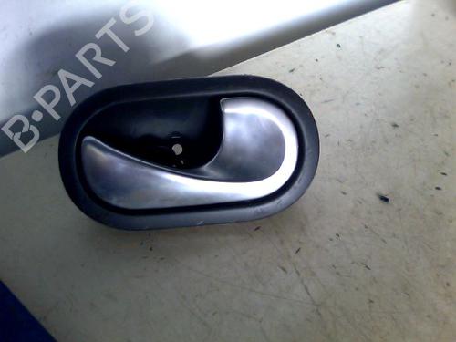 Høyre bak invendig håndtak RENAULT MEGANE II (BM0/1_, CM0/1_) 1.5 dCi (BM0F, BM0T, BM2B, CM0F, CM0T) (82 hp) 28823749