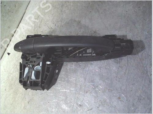 Used Front right exterior door handle Front right exterior door handle MERCEDES-BENZ SPRINTER 3,5-t Van (B907, B910) 316 CDI RWD (907.631, 907.633, 907.635, 907.637) (163 hp) 40047234 40047234