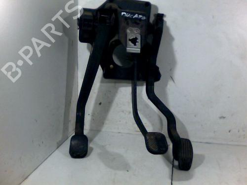 Pédale FIAT DUCATO Platform/Chassis (230_) 2.5 D (84 hp) 29472791