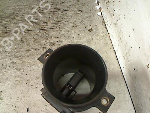 Mass air flow sensor FORD MONDEO II (BAP) 1.8 i | BP33002389M95 - Image 2