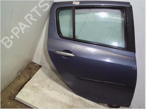 Used Right rear door RENAULT CLIO III (BR0/1, CR0/1) 1.5 dCi (BR17, CR17) (86 hp) 26078630