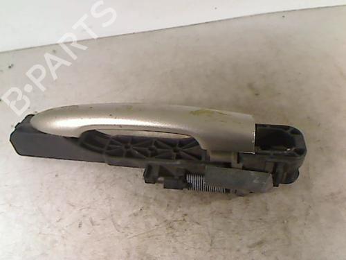Used Front right exterior door handle NISSAN PRIMERA Hatchback (P12) 1.9 dCi (120 hp) 26094078