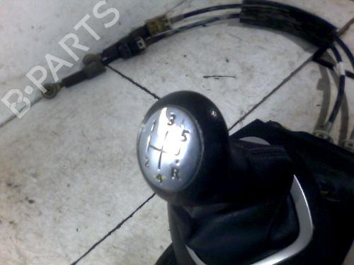 Used Shift knob RENAULT CLIO III (BR0/1, CR0/1) 1.5 dCi (BR17, CR17) (86 hp) 26094038