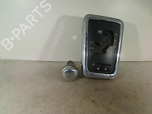 Used Shift knob PEUGEOT 407 (6D_) 2.0 HDi 135 (6DRHRH, 6DRHRE, 6DRHRG, 6DRHRJ) (136 hp) 26086656
