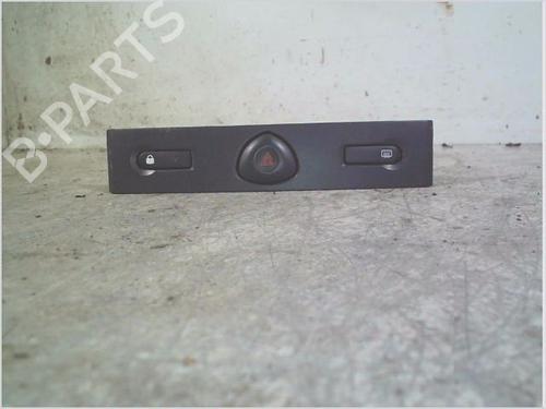 Used Warning switch RENAULT CLIO II (BB_, CB_) 1.5 dCi (B/C2J) (68 hp) 28479817