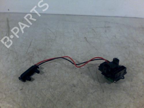 Used Heater resistor RENAULT MEGANE I (BA0/1_) 1.6 16V (BA04, BA0B, BA11, BA1J, BA16, BA19, BA1K, BA1V,... (107 hp) 26086048