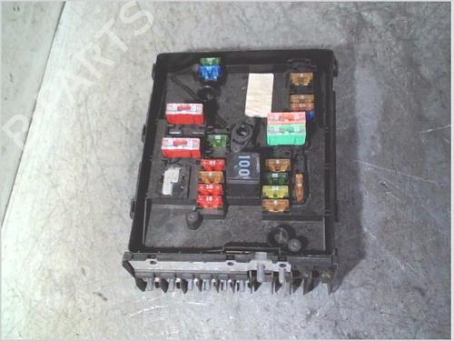 Caja reles / fusibles Caja reles / fusibles VW GOLF VI (5K1) 2.0 TDI (110 hp) 36805980 36805980