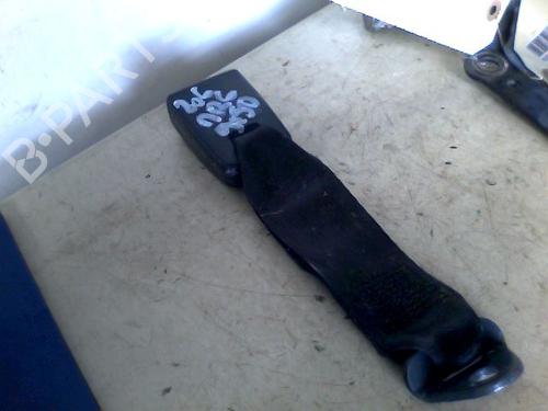 Used Seat buckle PEUGEOT 206 Hatchback (2A/C) 1.1 i (60 hp) 26104882