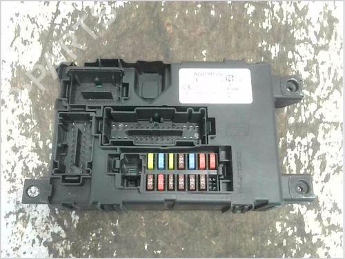Used Fuse box Fuse box 38593389 38593389