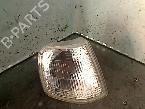 Used Right front indicator Right front indicator PEUGEOT 405 I (15B) 1.6 (94 hp) 40127818 40127818
