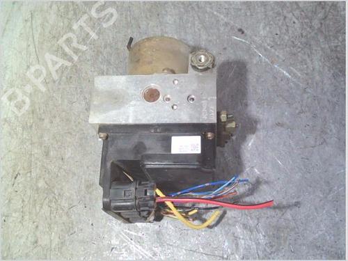 Used ABS pump NISSAN X-TRAIL I (T30) 2.2 Di 4x4 (114 hp) 27636850