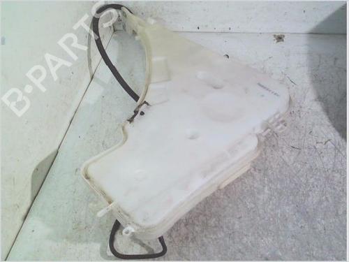 Used Windscreen washer tank BMW 3 (F30, F80) 318 d (136 hp) 26116654
