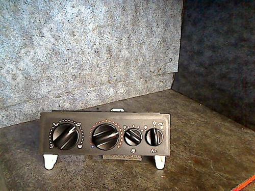Used Climate control Climate control 39502920 39502920