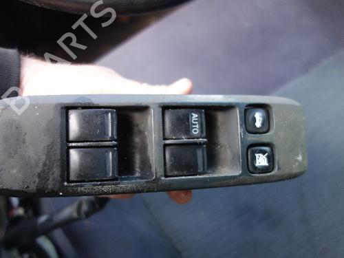 Used Switch NISSAN PRIMERA Hatchback (P12) 1.9 dCi (120 hp) 26066364
