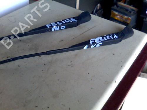 Used Front windshield wiper arm Front windshield wiper arm 36884022 36884022