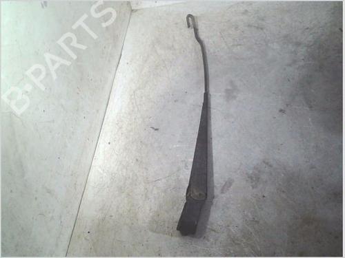 Used Front windshield wiper arm Front windshield wiper arm 37516999 37516999