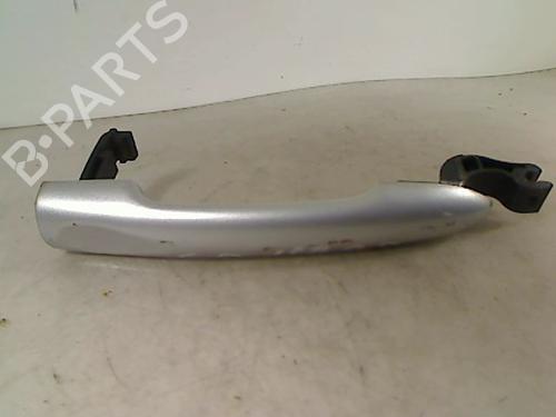 Używane Klamka zewnętrzna drzwi przednich lewych RENAULT MEGANE III Hatchback (BZ0/1_, B3_) 1.5 dCi (86 hp) 26065780