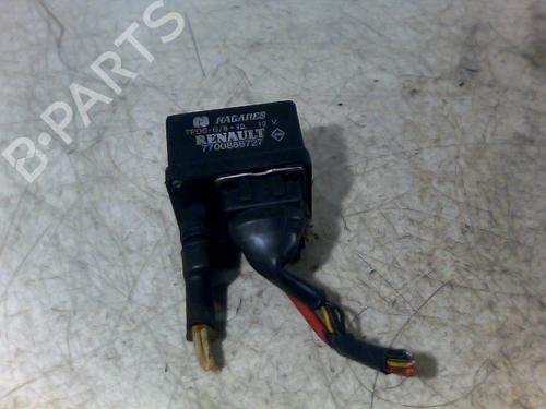 Used Electronic sensor RENAULT CLIO I (B/C57_, 5/357_) 1.9 D (B/C/S576, B/C/S57L) (64 hp) 32661716