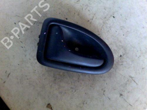 Used Front left interior door handle RENAULT CLIO II (BB_, CB_) 1.9 D (B/CB0E, BB0J) (64 hp) 26058988