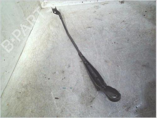 Used Front windshield wiper arm Front windshield wiper arm 37293345 37293345