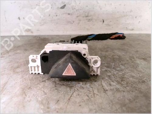 Used Warning switch FORD FOCUS I Saloon (DFW) 1.6 16V (100 hp) 30665059