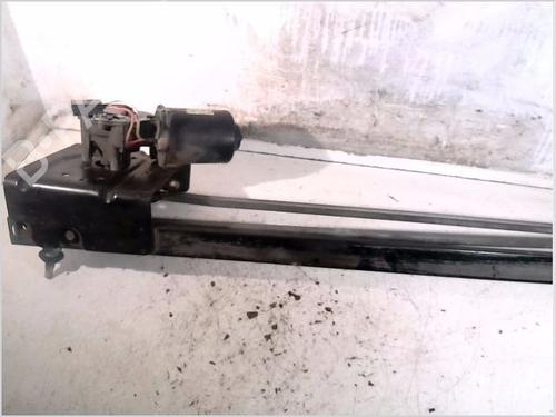 Used Front wipers mechanism RENAULT TRAFIC Van (T_, P_, V_) 2.5 D (75 hp) 26119986