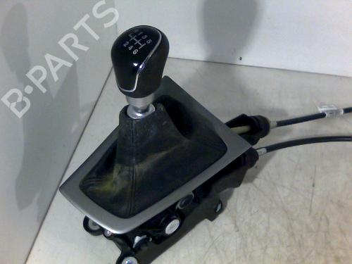 Used Shift knob FORD FOCUS III 1.6 TDCi (115 hp) 29472338