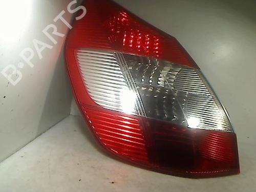 Used Left taillight RENAULT GRAND SCÉNIC II (JM0/1_) 1.5 dCi (JM1E) (106 hp) 28324179