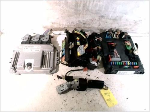 Used Engine control unit (ECU) CITROËN C3 I (FC_, FN_) 1.4 HDi (70 hp) 26110051