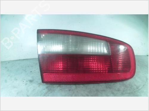 Used Left tailgate light RENAULT LAGUNA II (BG0/1_) 1.9 dCi (BG08, BG0G) (120 hp) 26098317