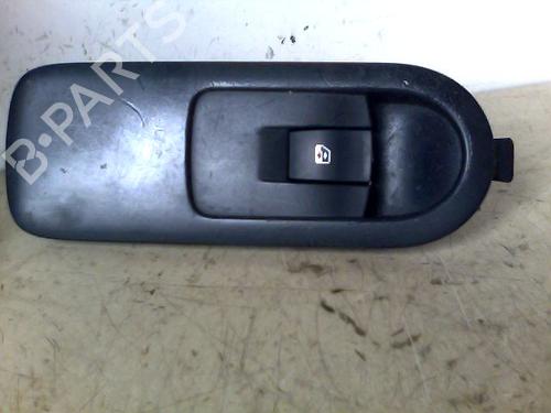 Used Switch Switch RENAULT SCÉNIC II (JM0/1_) 1.9 dCi (JM0G, JM12, JM1G, JM2C) (120 hp) 32861567 32861567