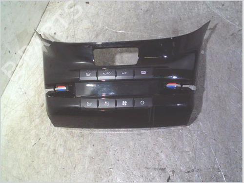 climate-control-peugeot-2008-i-cu_-2013-32871816 main image