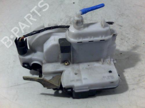 Høyre foran lås VW POLO (6N2) 1.9 SDI | BP26109046C97 