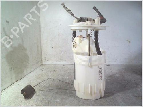 Używane Pompa paliwa RENAULT MASTER II Van (FD) 1.9 dCi 80 (FD0P) (82 hp) 30081036