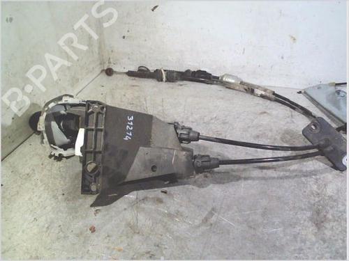 Manete velocidades Manete velocidades RENAULT TRAFIC III Van (FG_) 1.6 dCi 120 (FGMB, FGMC) (120 hp) 35978350 35978350