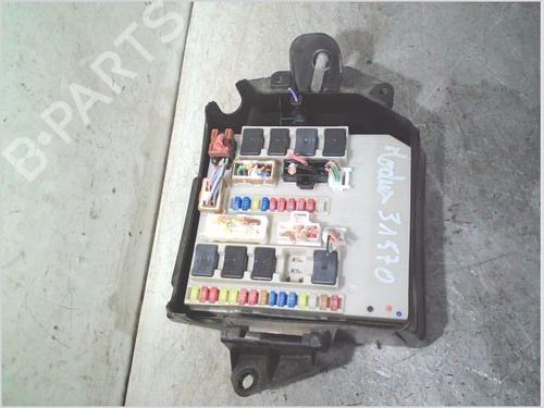 Used Fuse box Fuse box 38437004 38437004