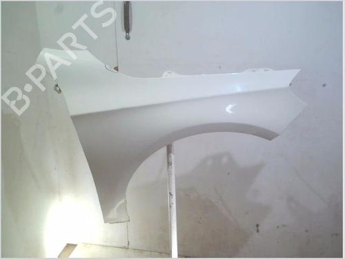 Forkjerm høyre MERCEDES-BENZ A-CLASS (W176) A 200 CDI (176.001) (136 hp) 30903246