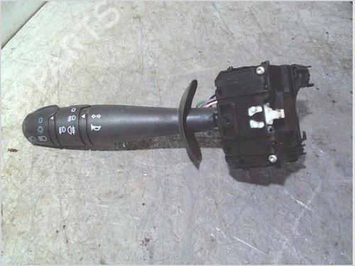 Hovedlysbryter Hovedlysbryter RENAULT TWINGO II (CN0_) 1.2 16V (CN04, CN0B) (75 hp) 34696131 34696131