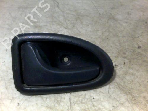 Used Front left interior door handle RENAULT CLIO II (BB_, CB_) 1.2 16V (BB05, BB0W, BB11, BB27, BB2T, BB2U, BB2V, CB05,... (75 hp) 26085389